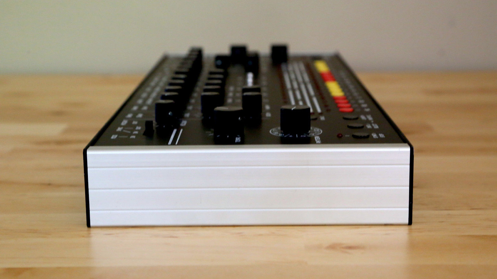 MATRIXSYNTH Acidlab Miami Analog Drum Machine