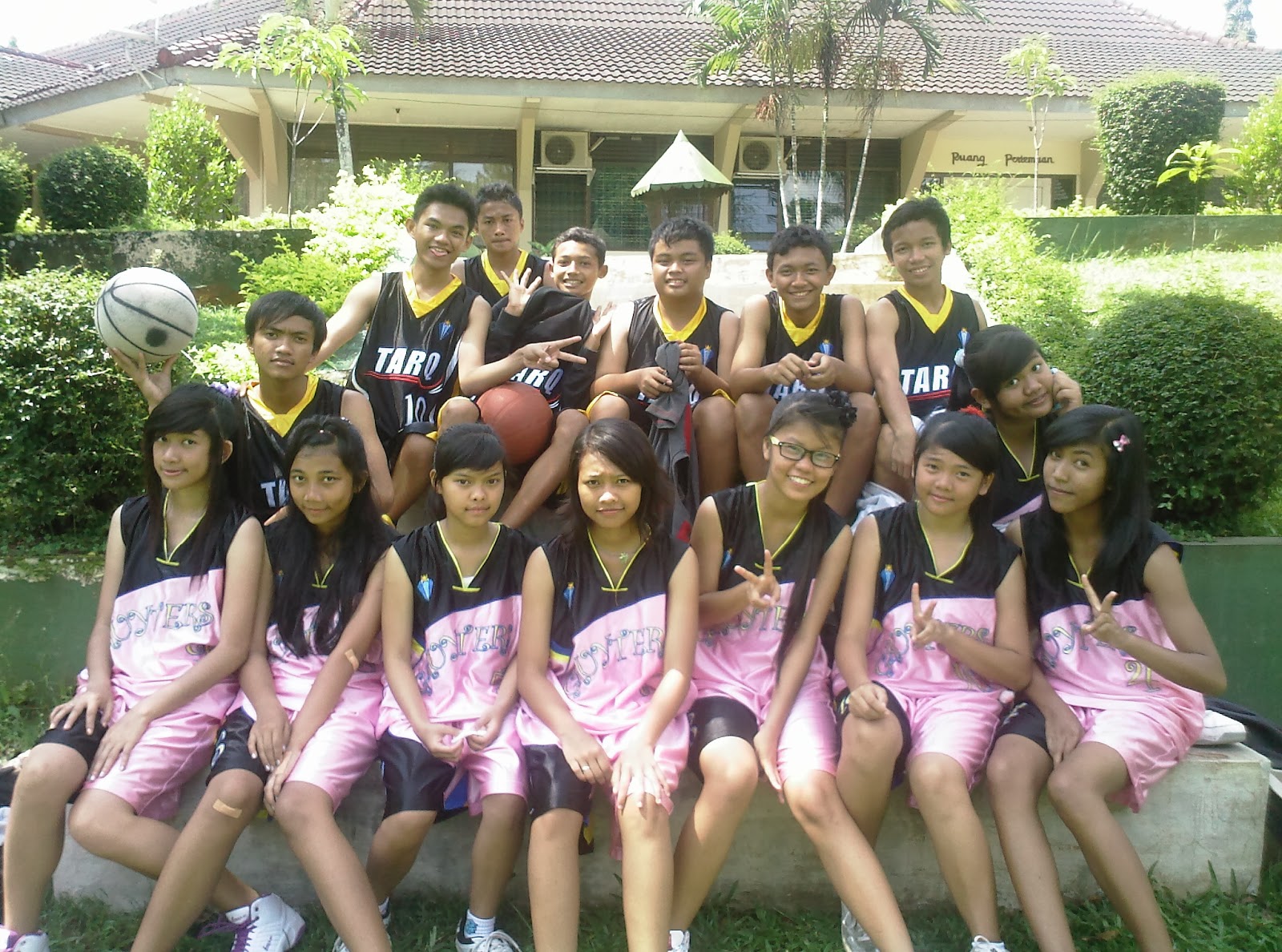 PIUS X VOCATIONAL HIGH SCHOOL Magelang Ekstrakurikuler Bola Basket