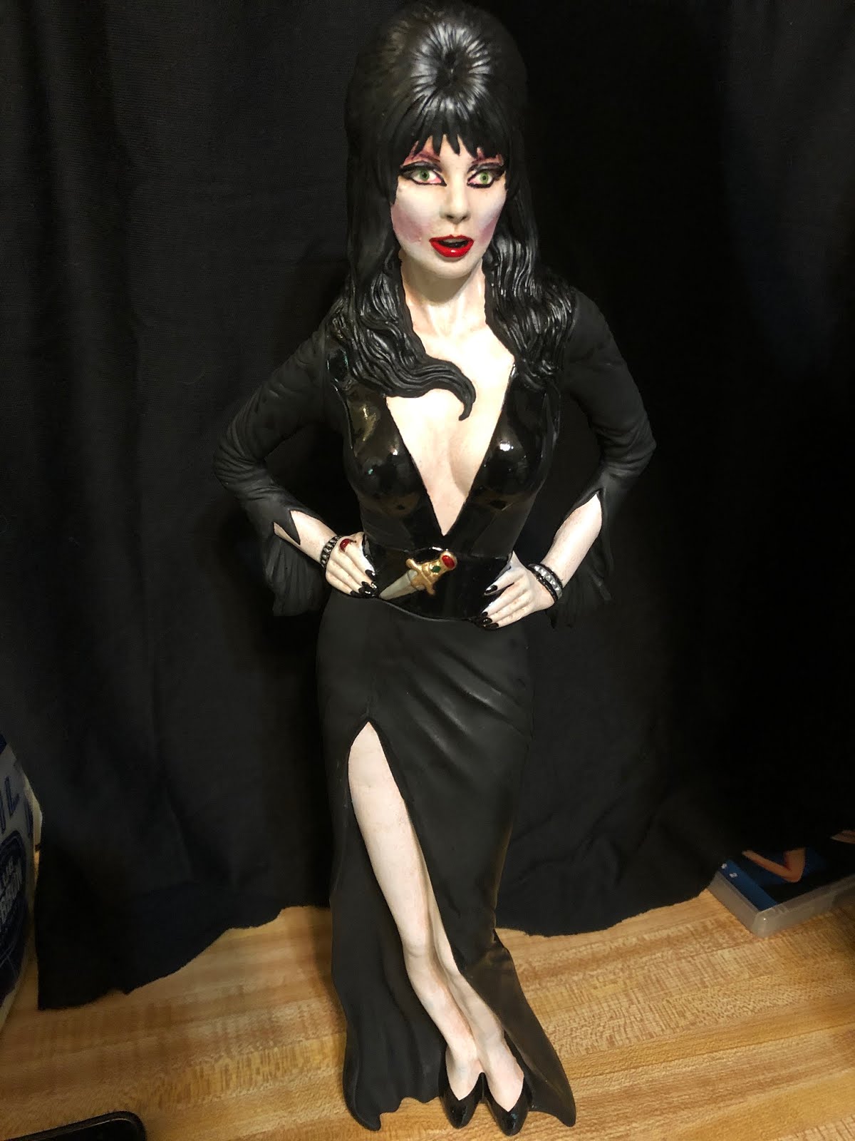 Elvira, Mistress of the Dark ~