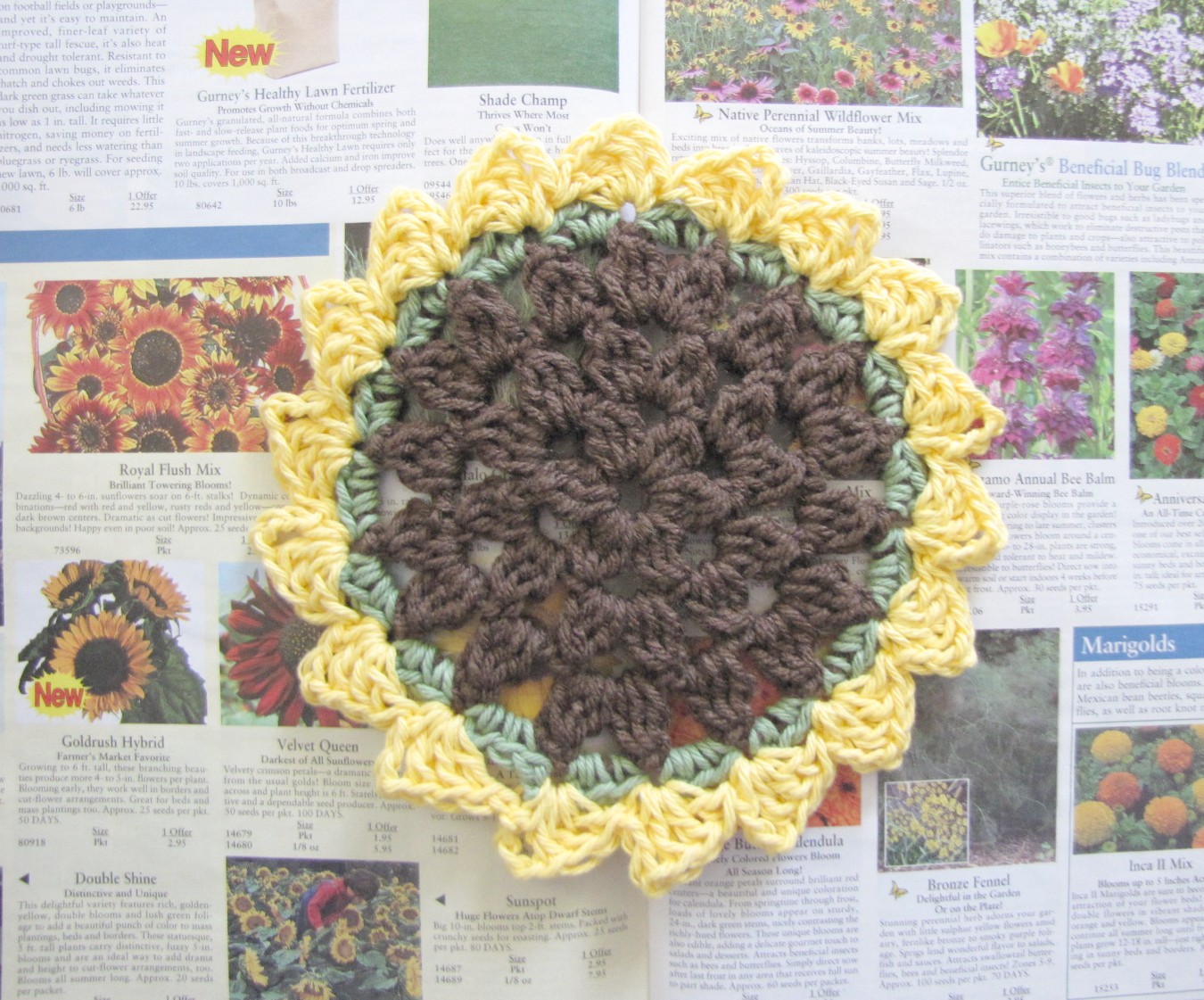BellaCrochet Sunflower Dish or Wash Cloth a Free Crochet Pattern for You