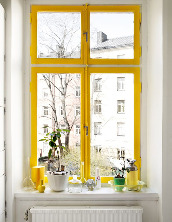 janela amarela, janela colorida, colorful windows, moldura colorida, decoração, decor, moldura amarela