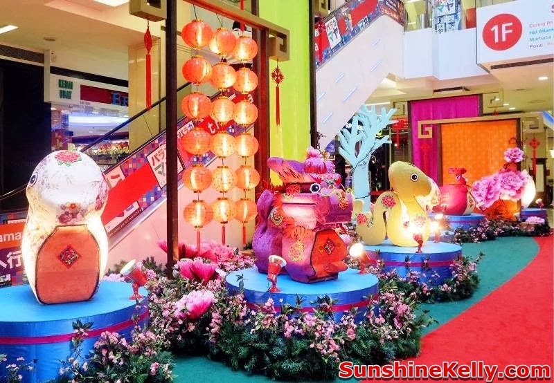 CNY 2014, Blossoms of Happiness @ fahrenheit88, fahrenheit88, chinese new year mall decoration, mall festive decoration, shopping mall, 12 zodiacs sign 