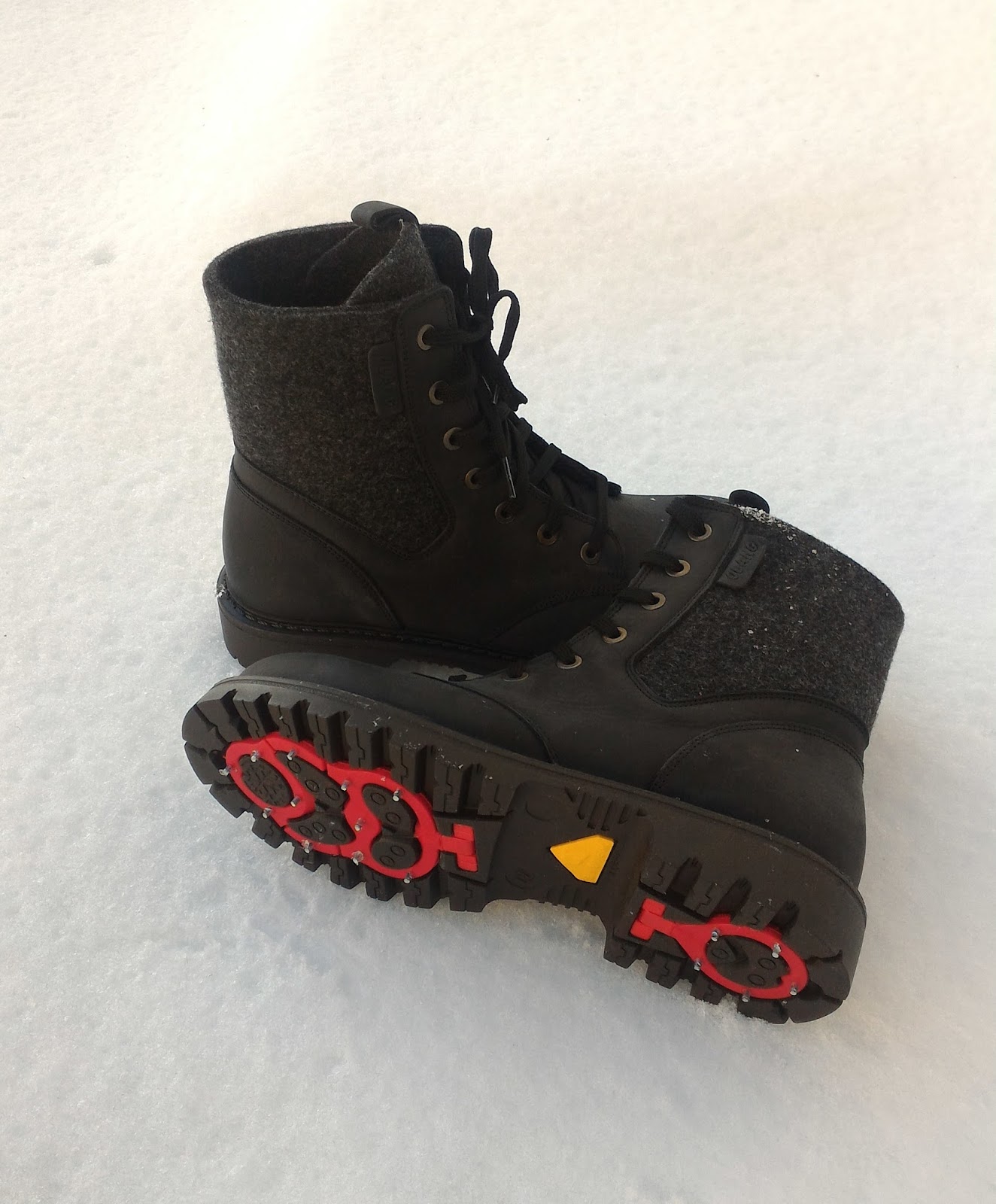 winter boots with built in spikes