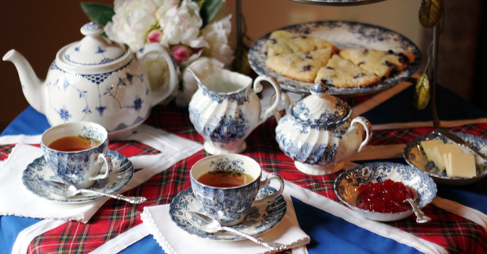 чай в англии. British tea time. British tea time. традиционный английский чай. чаепитие файв о клок.