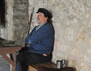 Alamo Defender Man in period clothing as an Alamo defender