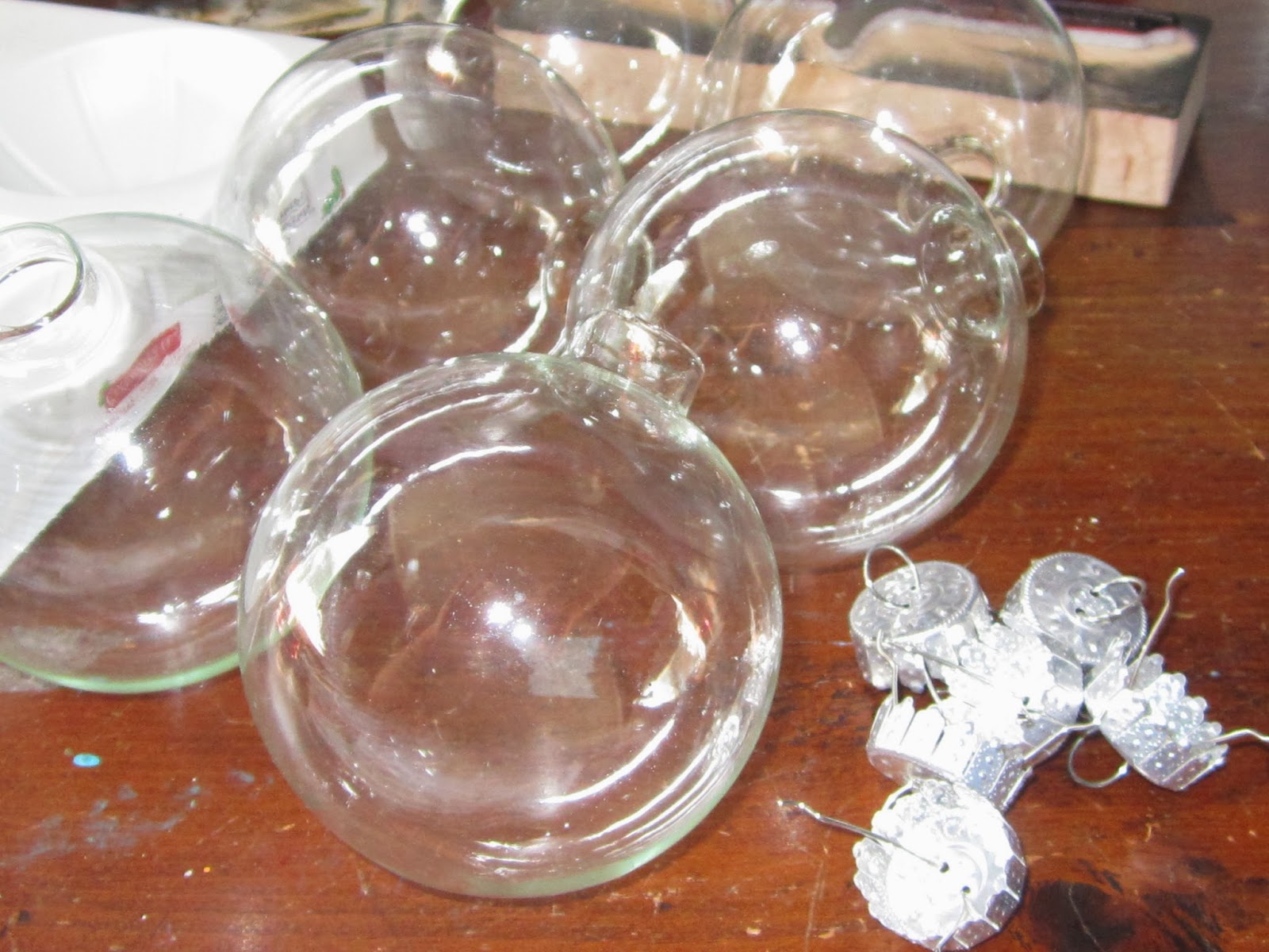Clear glass christmas balls uk