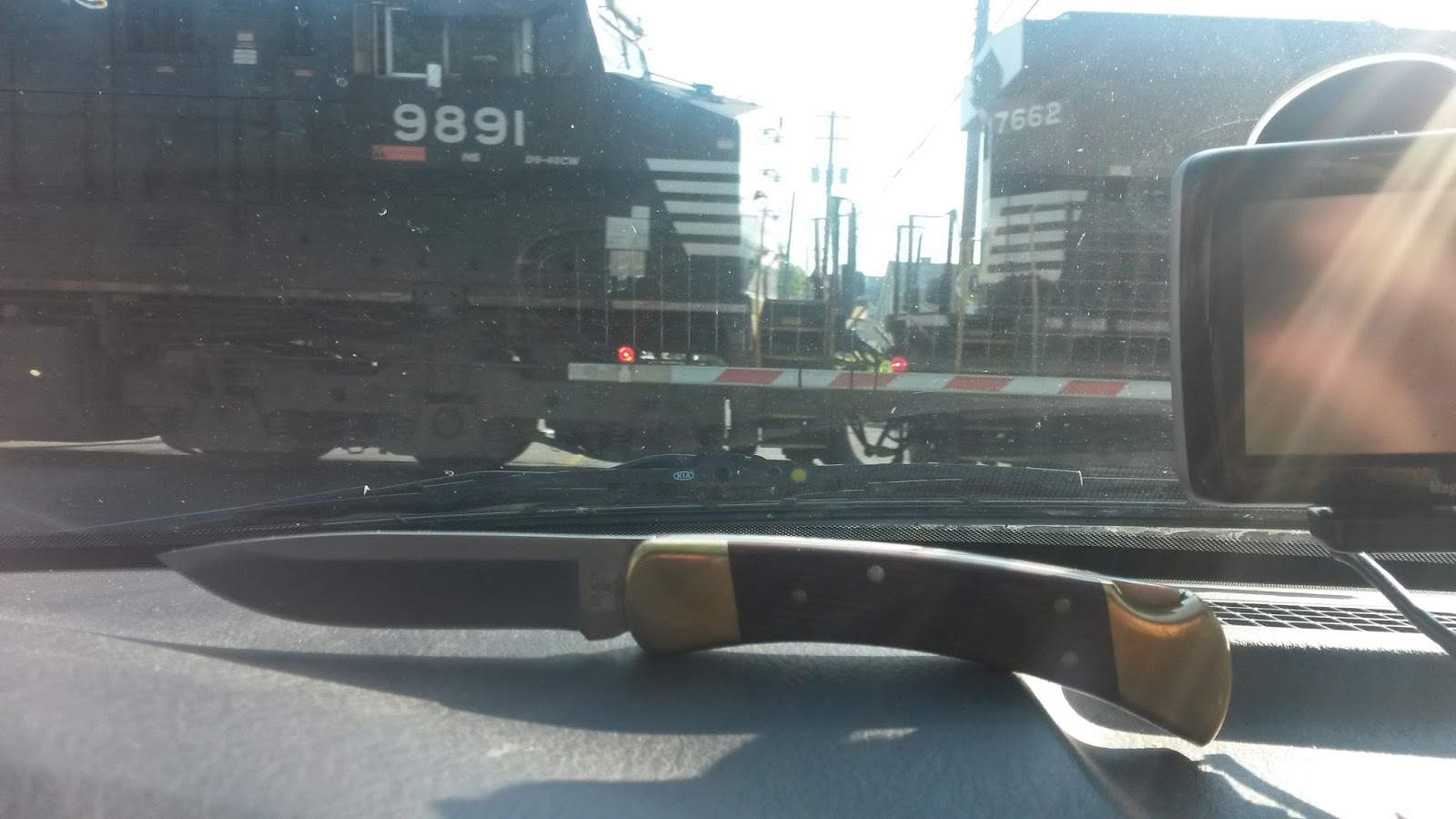 Buck_Train_083248.jpg