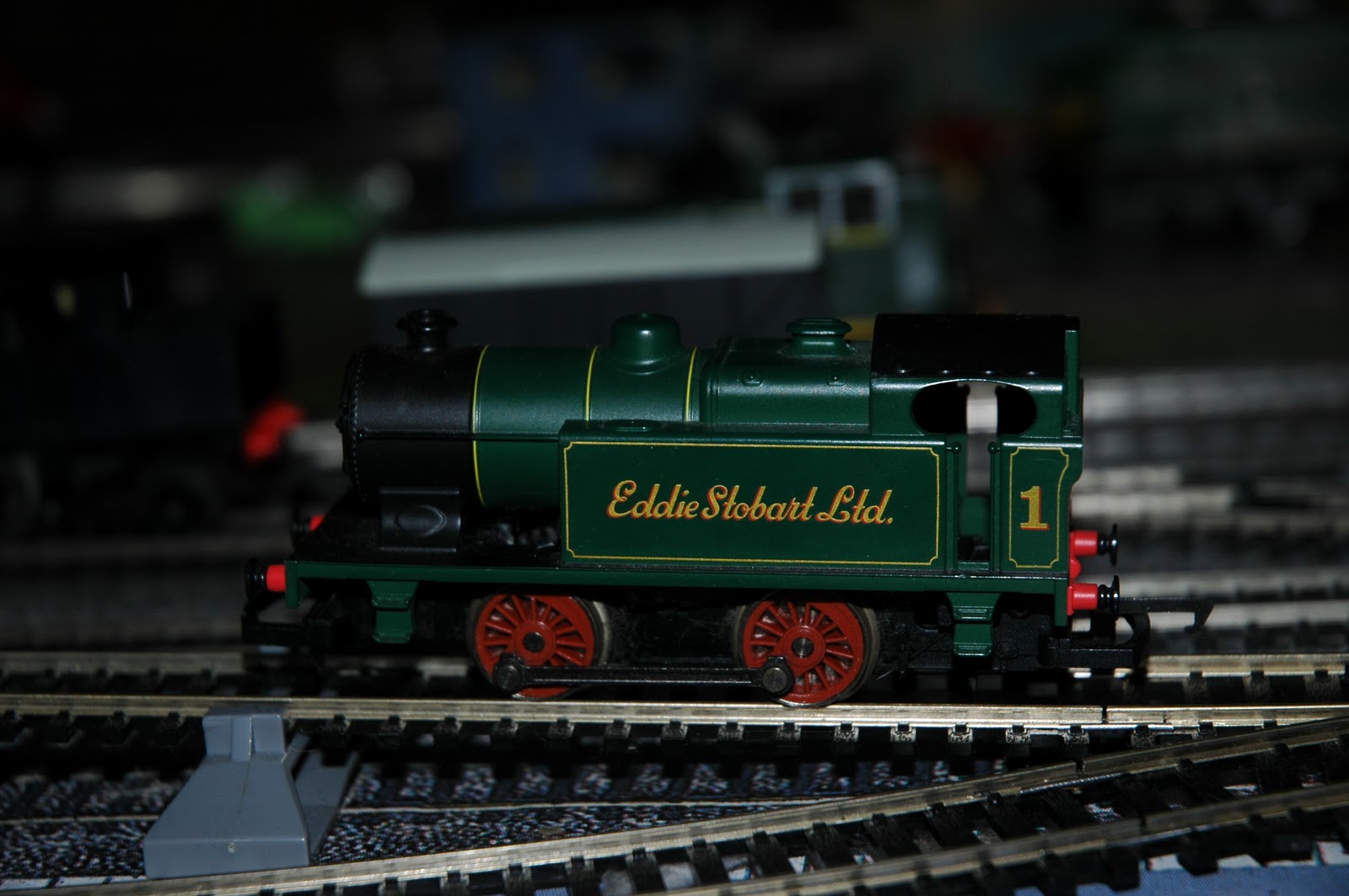 Train Set Time Again! Al’s first model train set