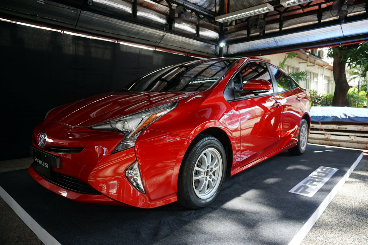 Toyota's Hybrid Electric Vehicles are Going on a Campus Tour | CarGuide ...