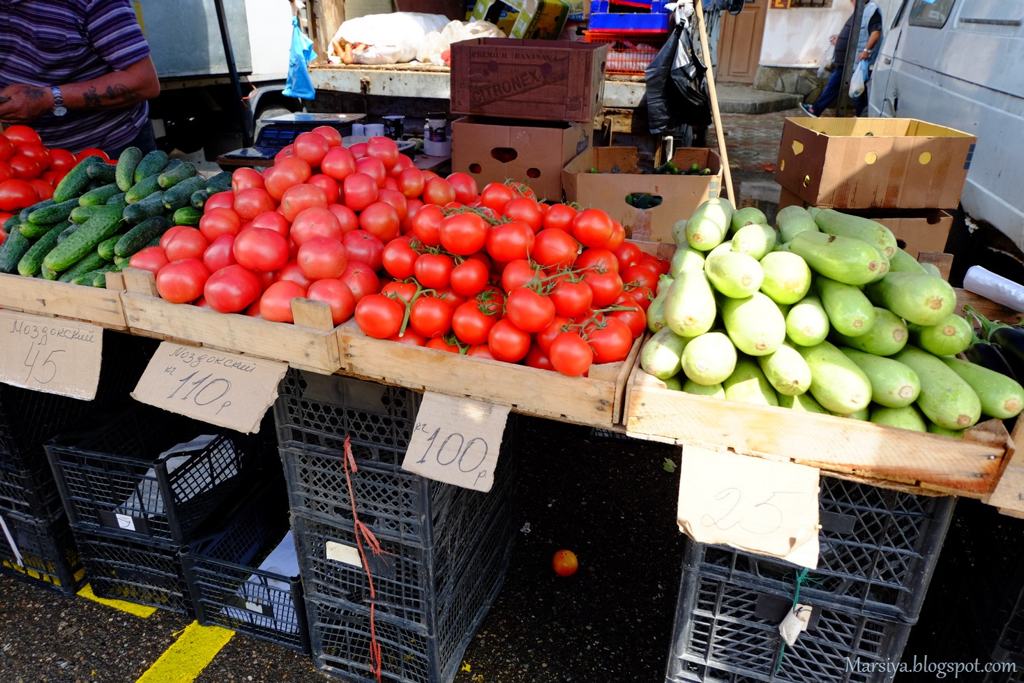 Ессентуки овощной рынок. Ессентукский центральный рынок. Нижний рынок ессентуки. Ессентуки рынок пятигорска. Ессентукский центральный рынок.