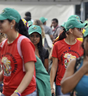 Rio+20: esquerda católica adota bandeira verde  mas conserva camiseta vermelha  Foto Marcello Casal Jr-ABR
