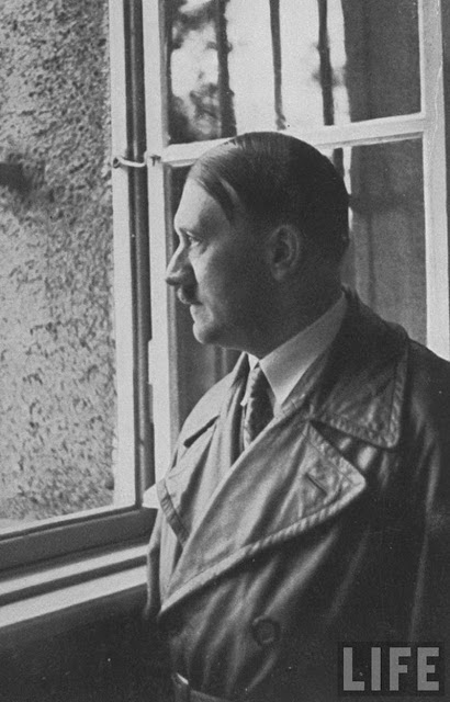 Hitler returns to Landsberg as Fuhrer worldwartwo.filminspector.com