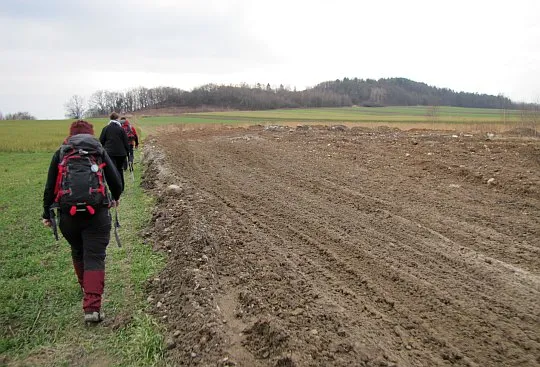Przed nami Przegińska Góra. Przed nami Przegińska Góra.