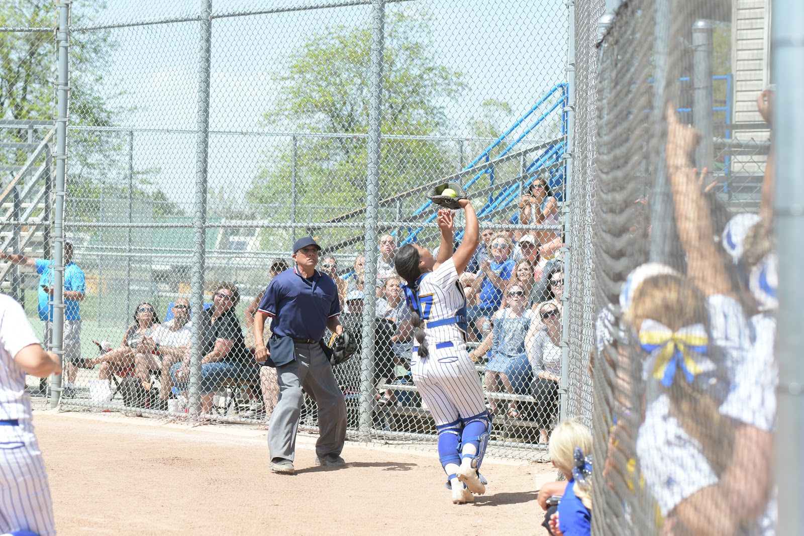 Softball Wins Region 18, Headed to Nationals in St.