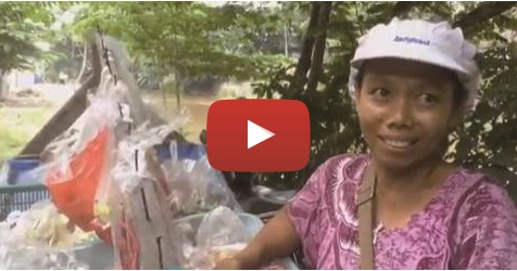 VIDEO: Inspiratif! Ibu Penjual Sayur Keliling Ini Beri Diskon Jika Bawa Kantong Belanja Sendiri