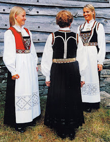 FolkCostume&Embroidery: Overview of Norwegian costume, part 3B. Hordaland