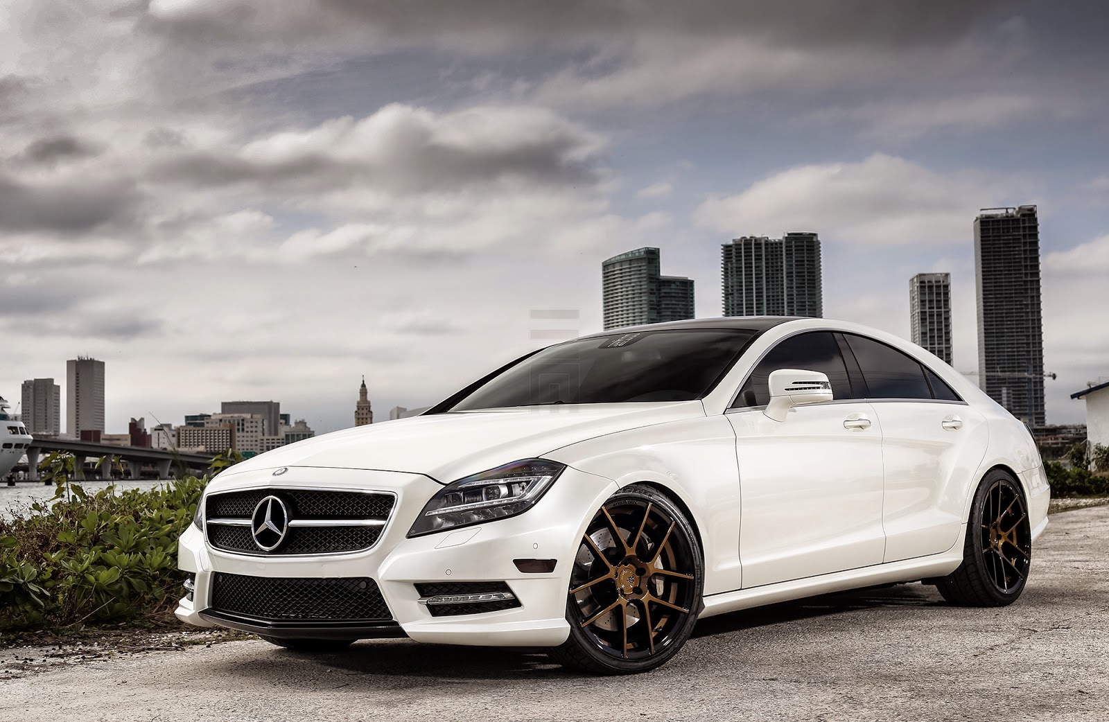 Mercedes Benz CLS 550