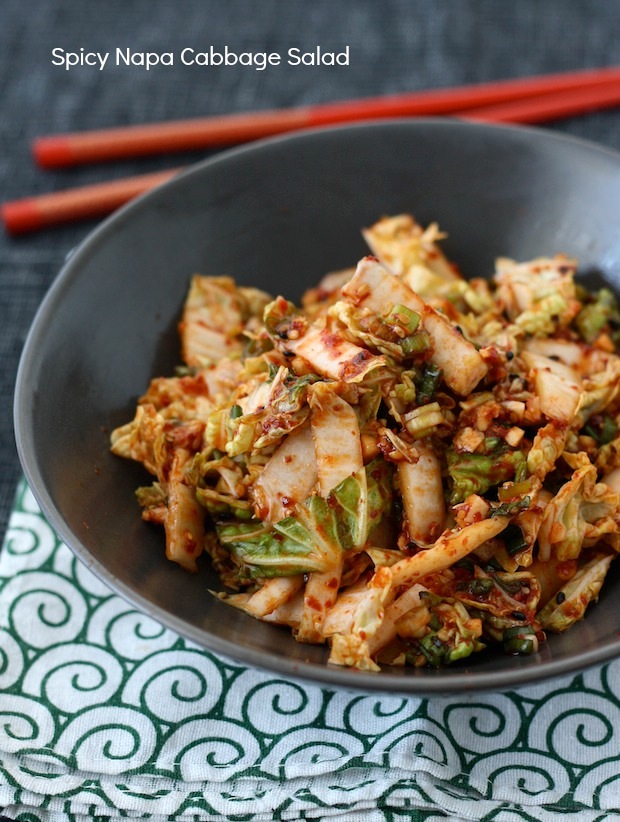 Korean Napa Cabbage Salad recipe by SeasonWithSpice.com