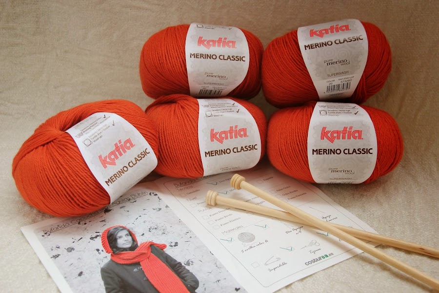 DIY Cómo hacer una bufanda con capucha. Blog de costura y diy.