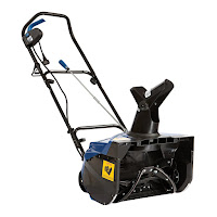 Snow Joe SJ620 Electric Snow Thrower, review features compared with SJ621, 13.5 amp motor, 4-blade steel auger, moves up to 650 lbs of snow per minute