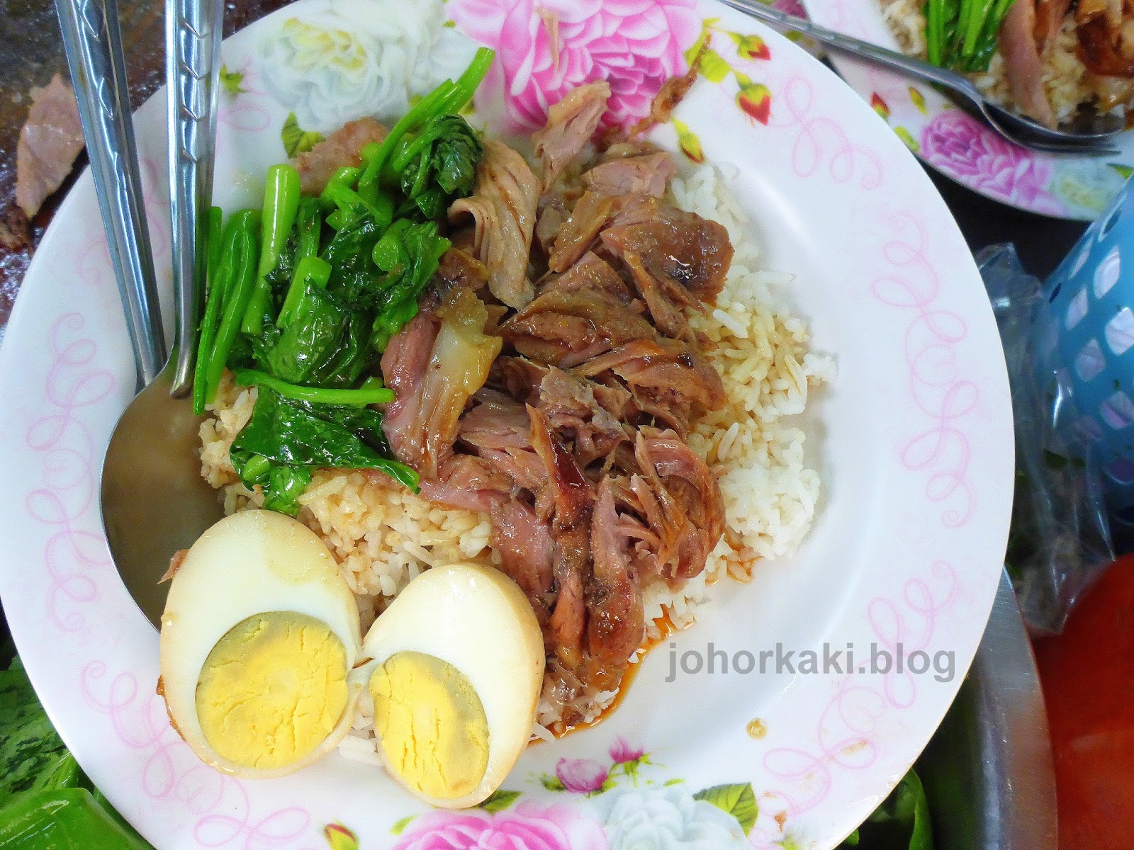 Braised Pork Leg Rice in Thailand Kao Ka Moo ข้าวขาหมู JK1822 Johor