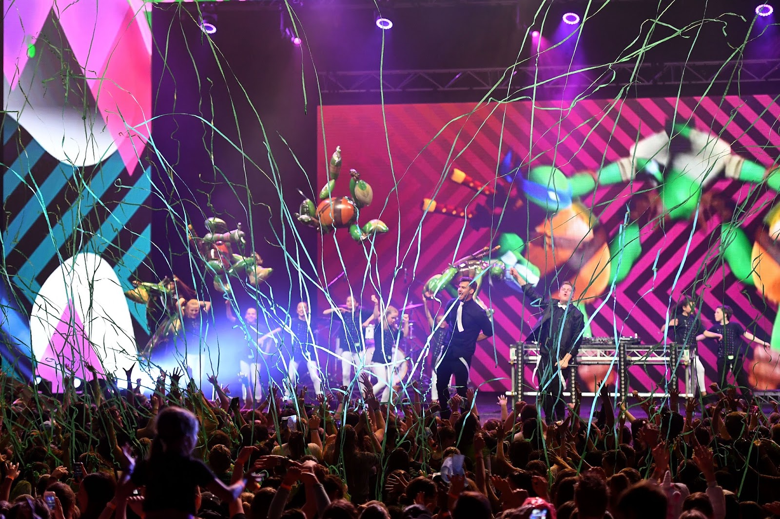 NickALive!: Delta Goodrem Unleashes The Slime At Nickelodeon Australia ...