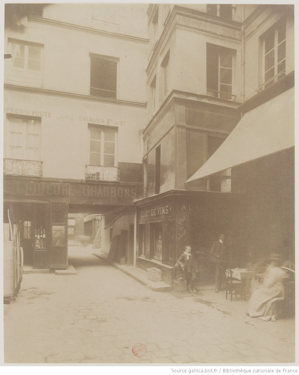 Paris Passage Lemoine, un étrange raccourci entre la rue SaintDenis