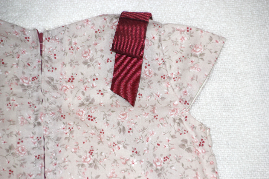 DIY Costura: Vestido de niña con cintura baja (patrón molde gratis)