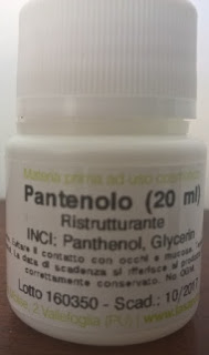 Posto con una testa bianca su una faccia al bimbo