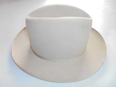 右側側面全体像