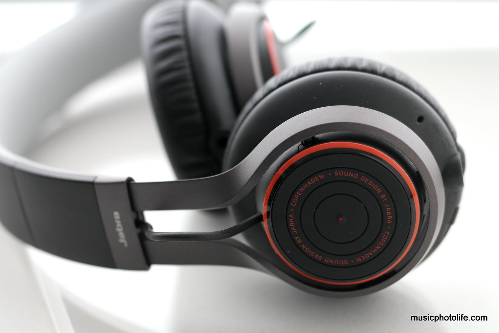 Music.Photo.Life. Jabra Music Headphones Review REVO Wireless and VOX