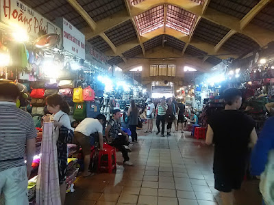 ベンタイン市場 ベンタイン市場(Chợ Bến Thàn)