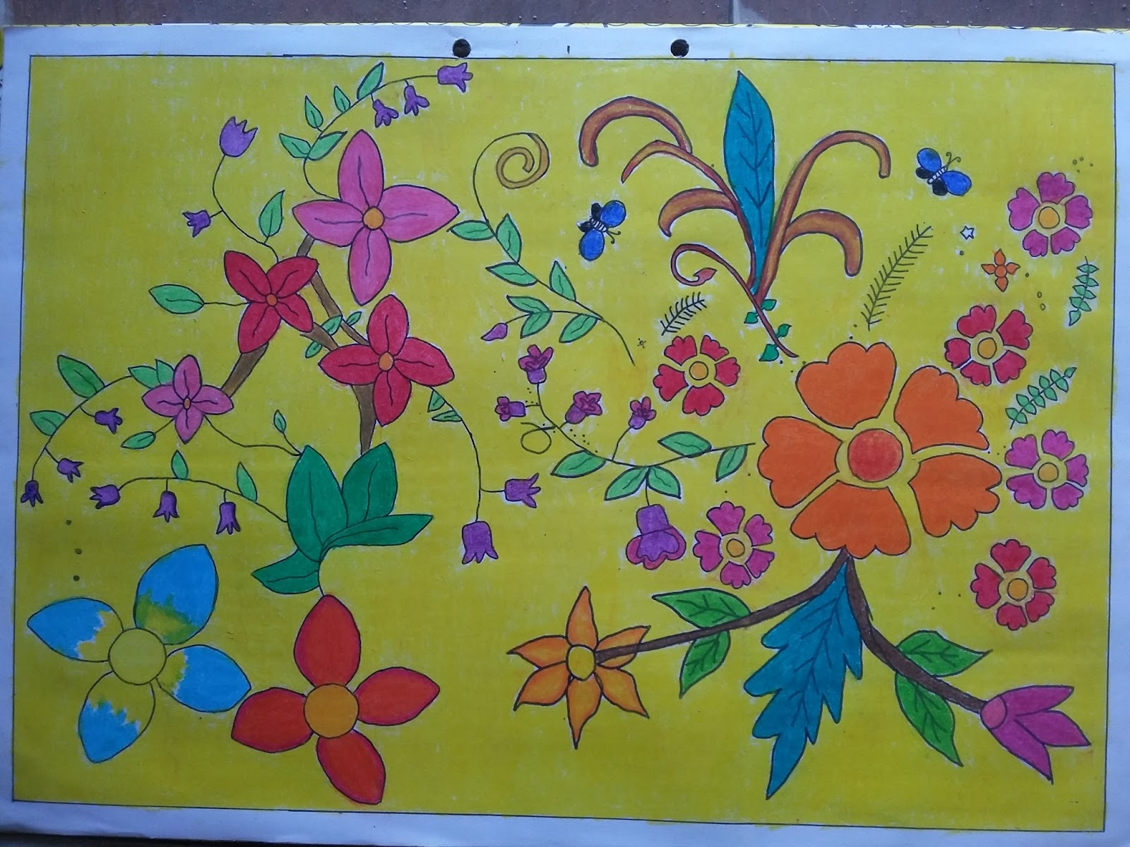 Amila MENGGAMBAR RAGAM HIAS