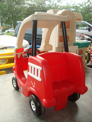 Preloved ToysWorld TheTotToys: Step 2 Fire Engine for Two