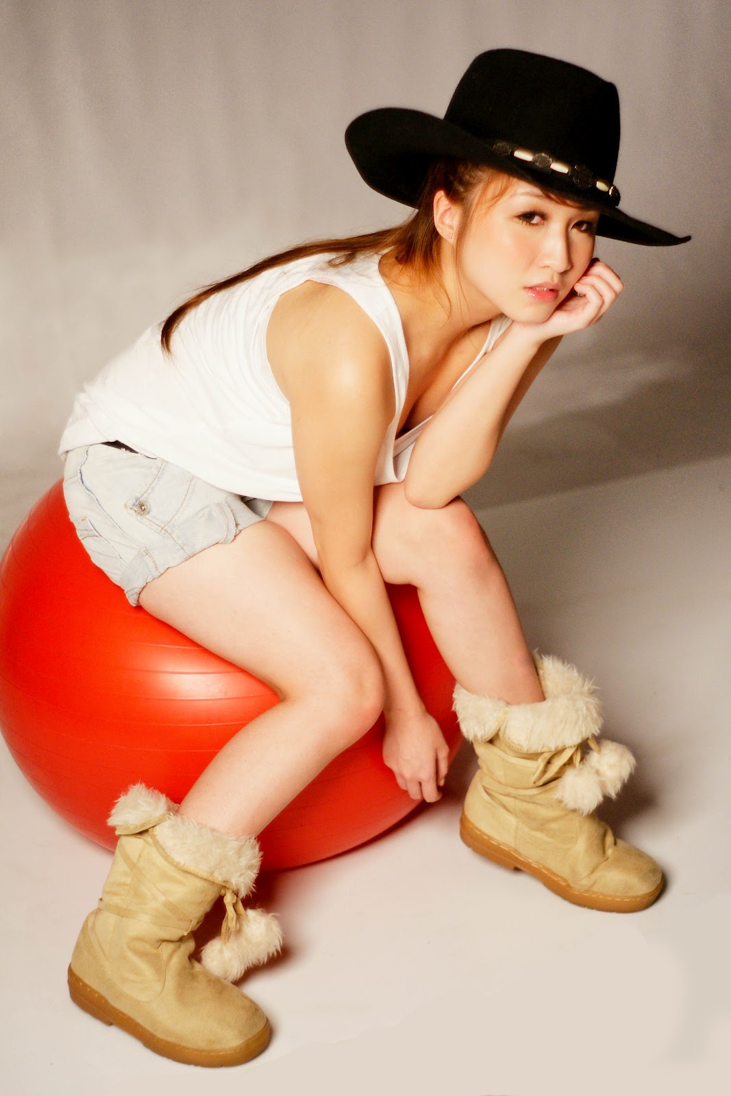 Edwin's Photoworks BLOG Chloe Victoria Model portfolio