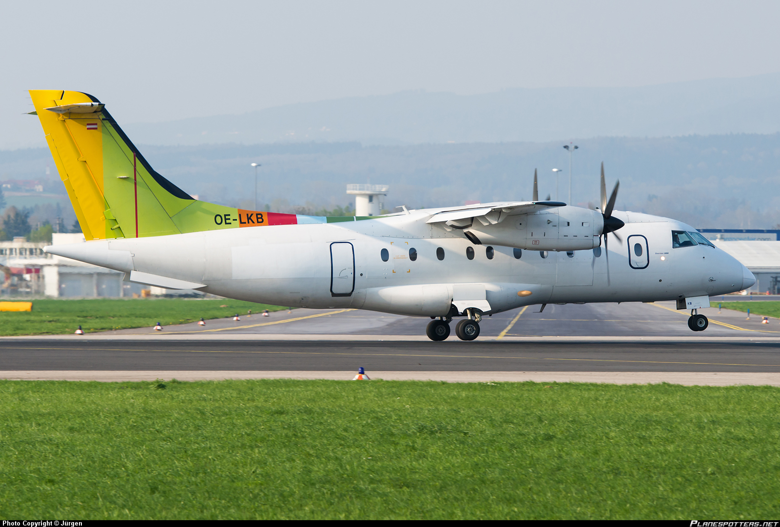 The airlines encyclopedia: Europe Airlines