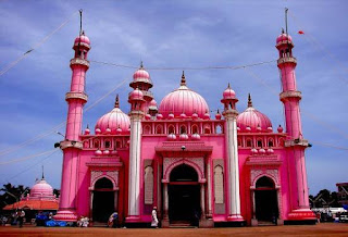 هندسة lloll في المعابد الدينية  Mosquee-rose-de-Beemapalli-kerala