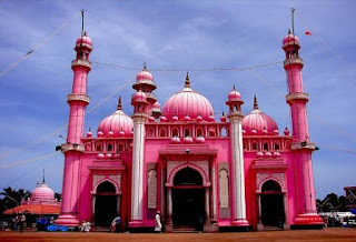 هندسة lloll في المعابد الدينية Mosquee-rose-de-Beemapalli-kerala