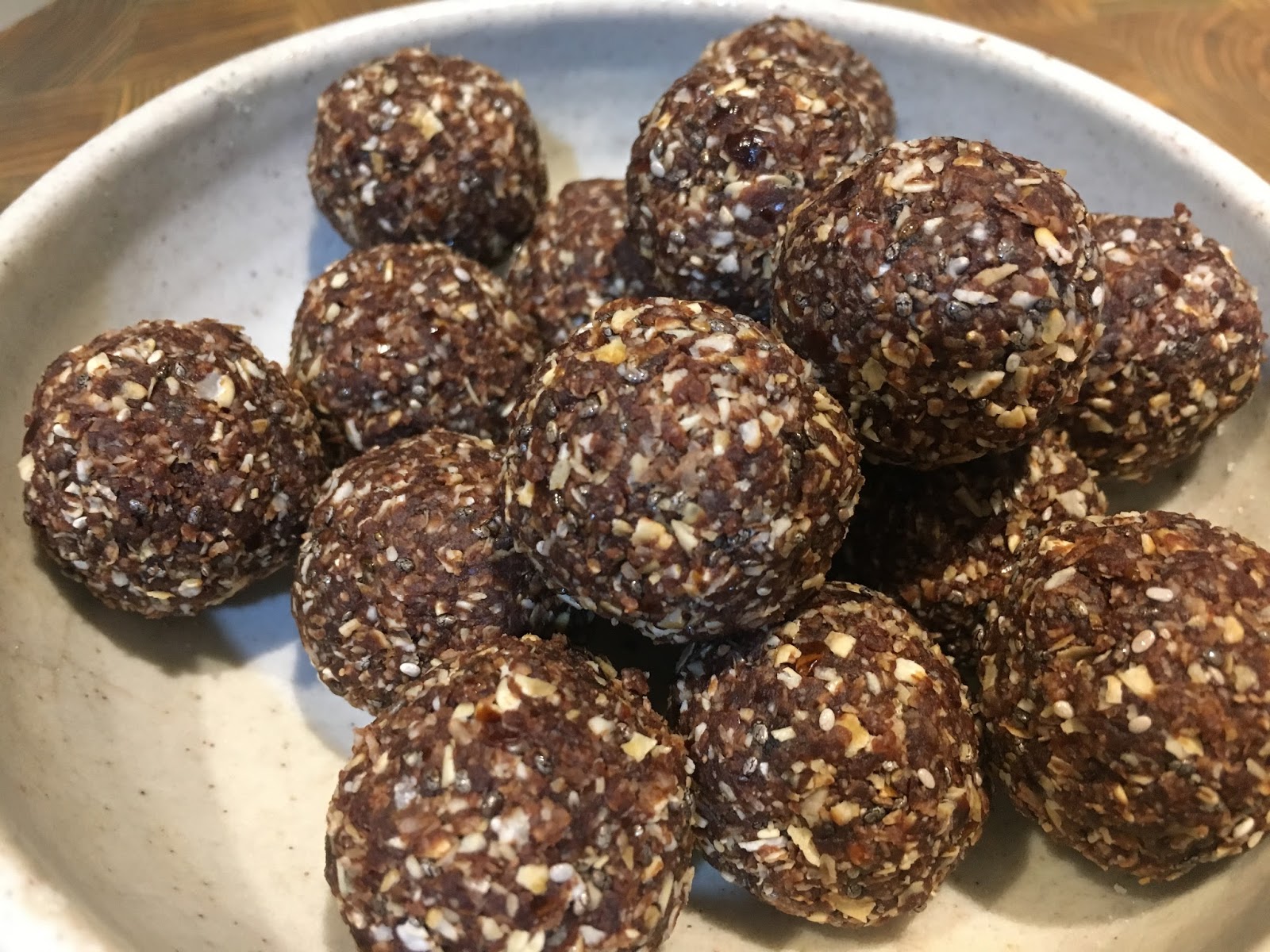 Easy as Pie Bliss Balls Oat, Cocoa & Coconut
