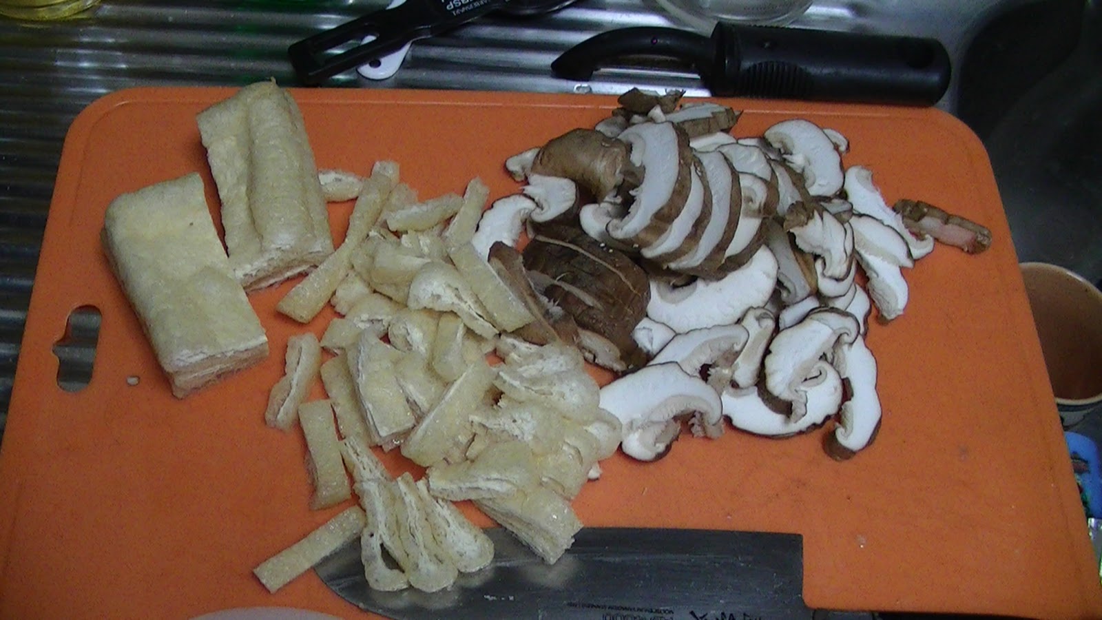 yokohamamama Beyond Plain RiceA Recipe for Shiitake Gohan