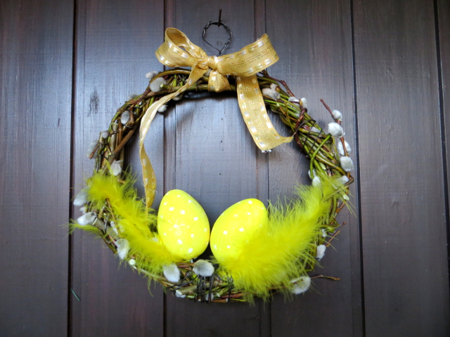 Easter willow wreath Pajukranssi pääsiäinen
