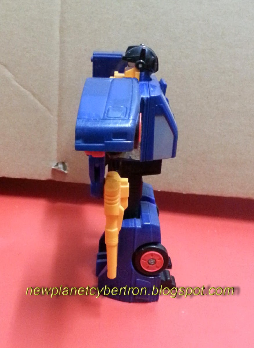 New Cybertron Transformers Review Punch/Counterpunch (G1)