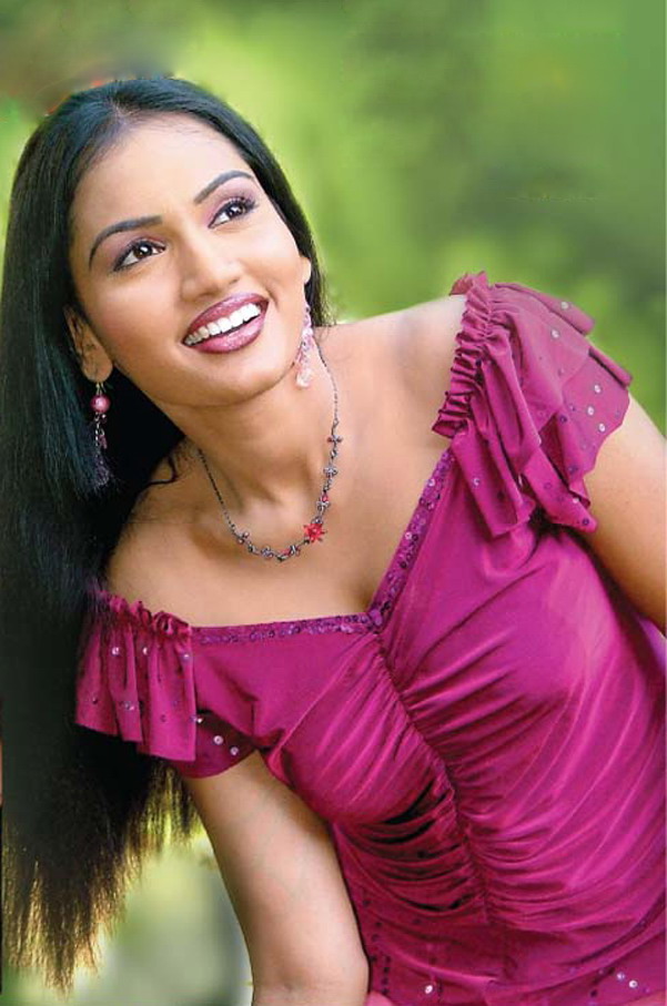 Srilankan Models & Actresses: Photos of Famous Sri Lankan Actress