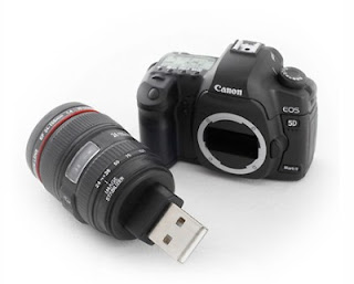 Pen drives dos outros: