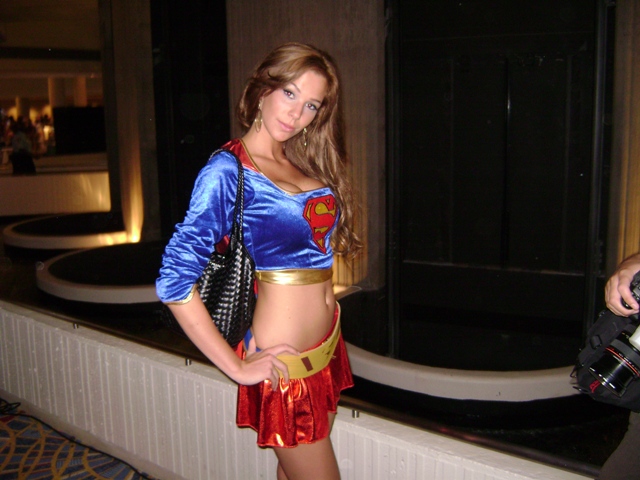 supergirl cosplay haloween style