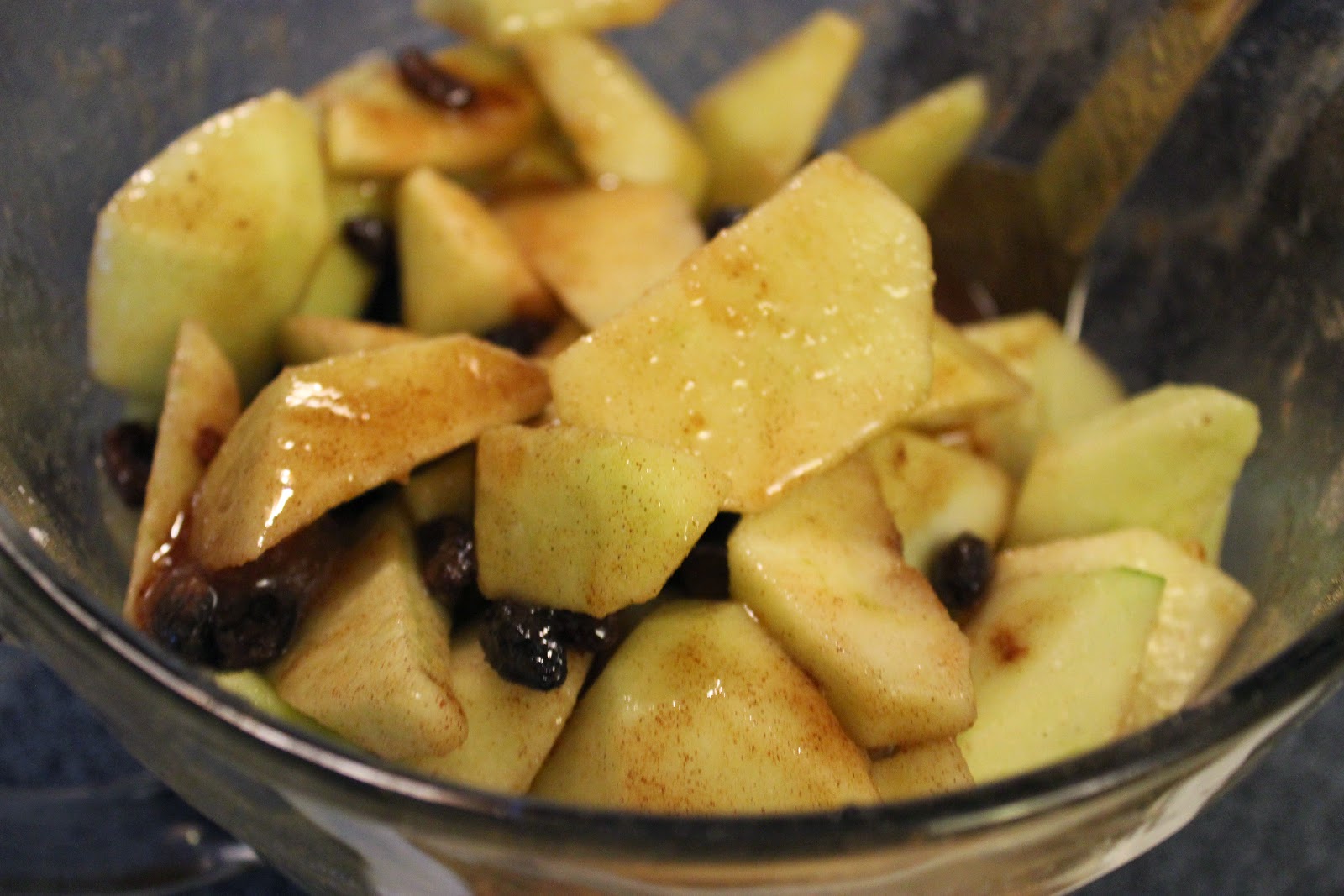 Sweet Tea and Cornbread Rum Raisin Apple Cobbler!