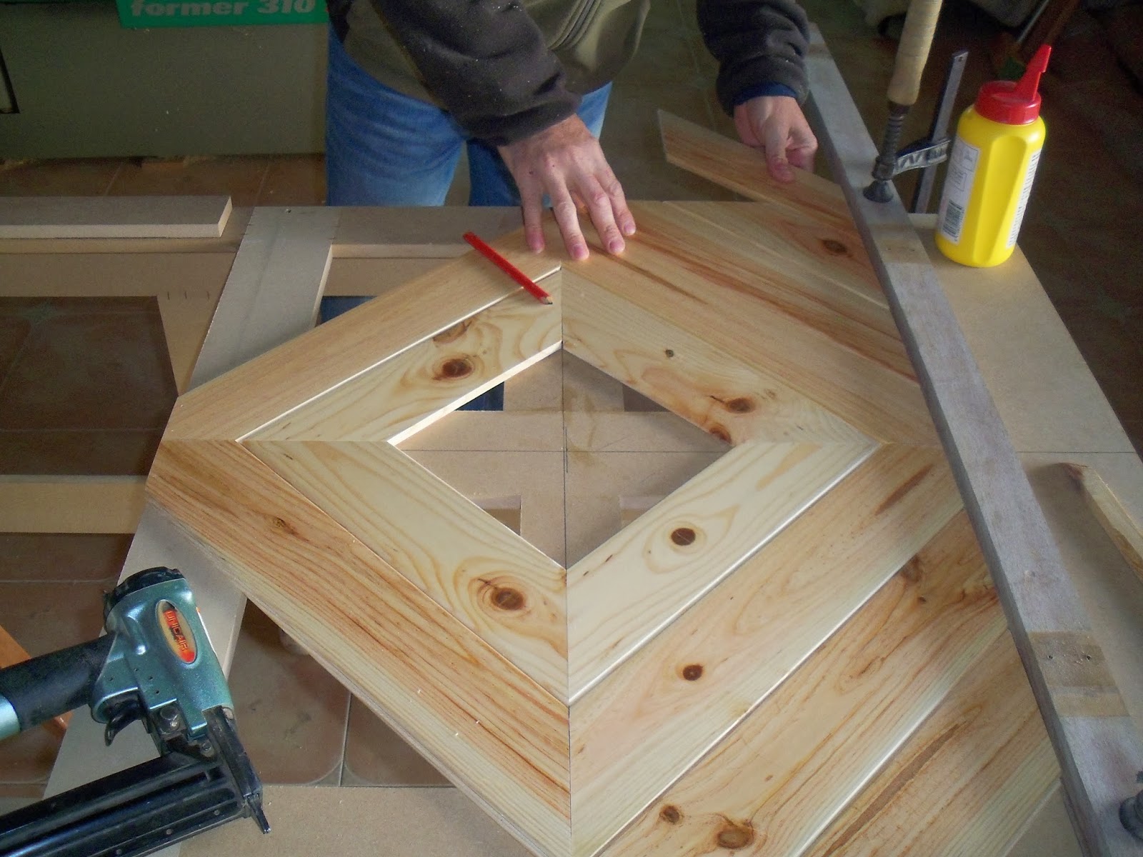 Pepe Granell: CHIMENEA HABITACIÓN (Obra, carpintería y artes