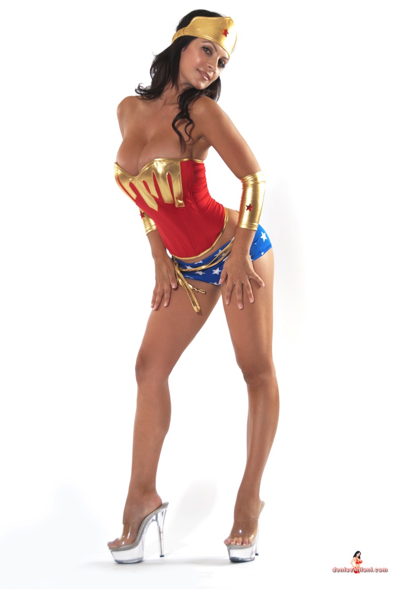 Love, Anonymous Top 10 Sexiest Halloween Costumes-8462