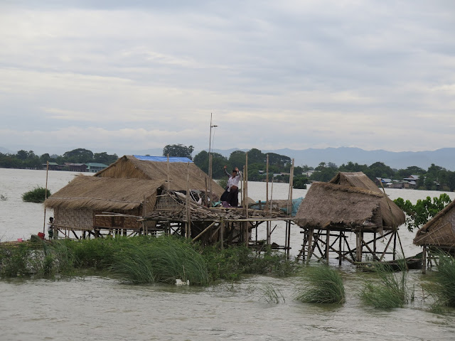 Río Ayeryarwady a su paso por Mandalay