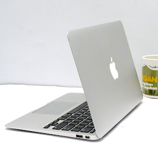 MacBook Air Core i5 (11-inch Mid 2011)